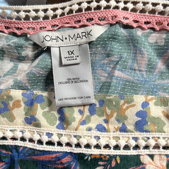 John Mark Plus Size Mixed Print Crochet Trim Square Neck 3/4 Cuff Sleeve - Picture 7 of 14